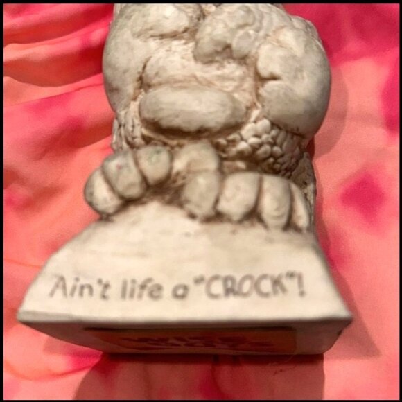 Wise Guys American Greetings "Aint Life A Crock!" Ceramic Alligator Figurine - Picture 3 of 6